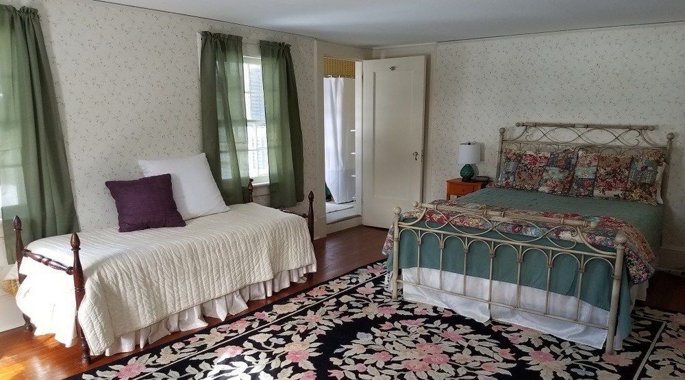 Windflower Inn Great Barrington Exterior photo