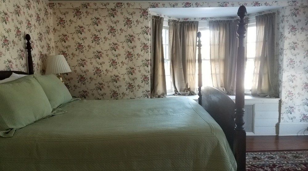 Windflower Inn Great Barrington Exterior photo