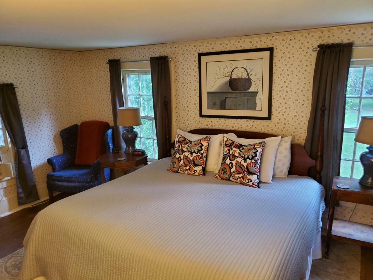 Windflower Inn Great Barrington Exterior photo